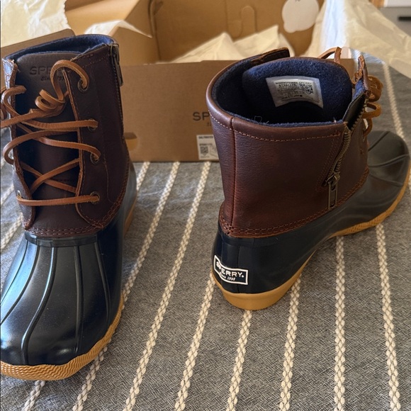 Sperry Shoes - Sperry Dark Brown and Black Winter Boots NWT